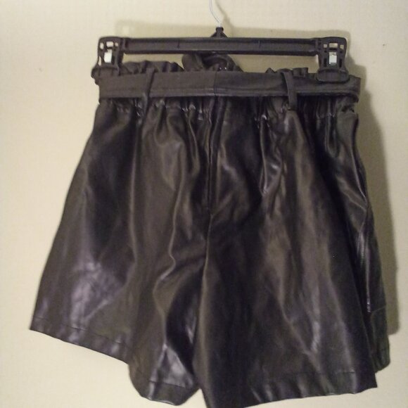 Windsor Shorts Women S Faux Leather Belt Pockets Elastic Black - Picture 10 of 14